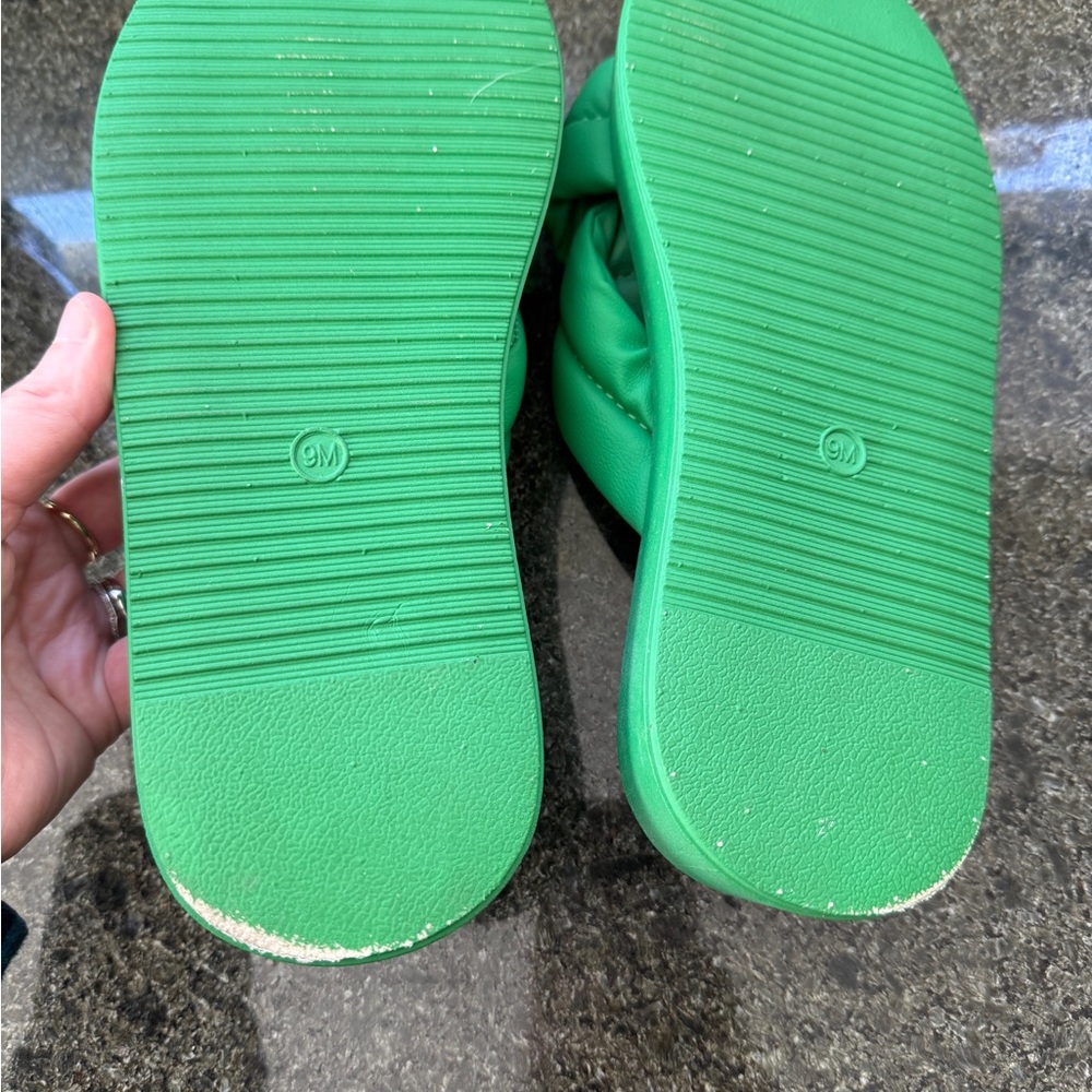 Beach Green Women's Sandals - Picture 4 of 6